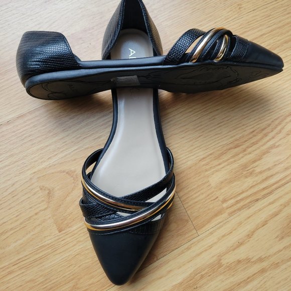 ALDO Black Genuine Leather Flats With Gold Accent - Picture 2 of 7